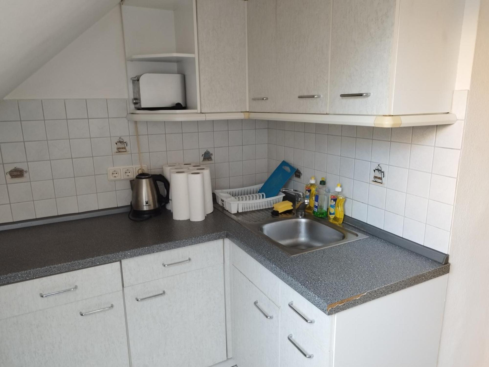 Flex Aparts - Grosse, Moeblierte Wohnung In Zwickau Mit 2 Zimmern Kültér fotó