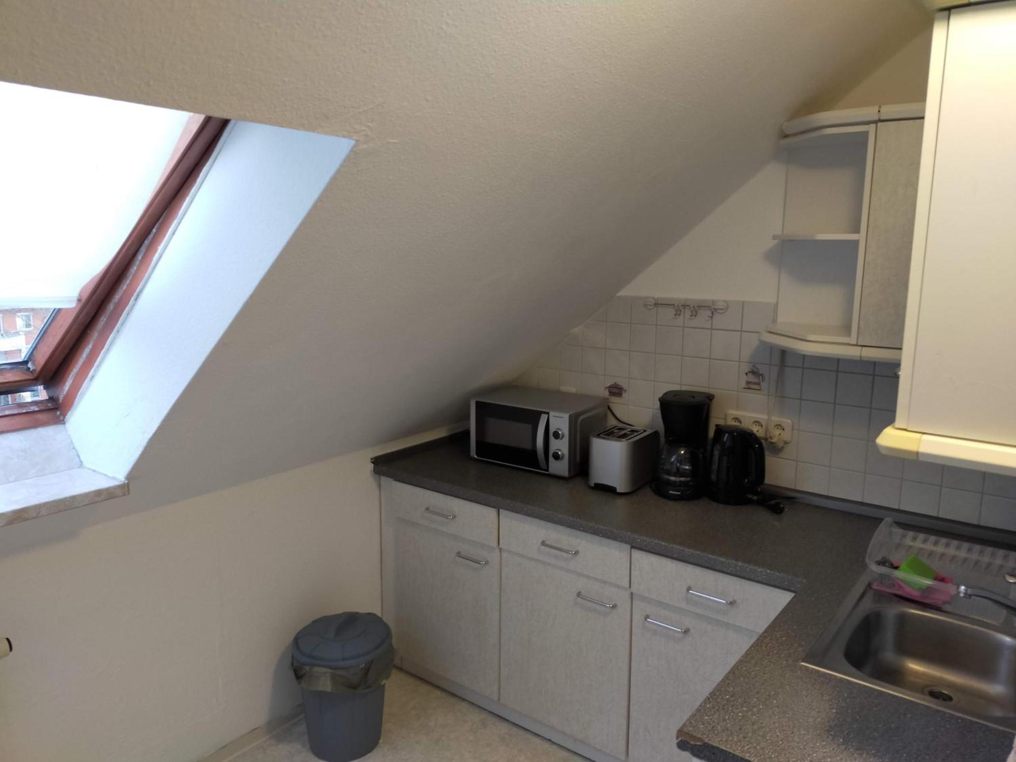 Flex Aparts - Grosse, Moeblierte Wohnung In Zwickau Mit 2 Zimmern Kültér fotó